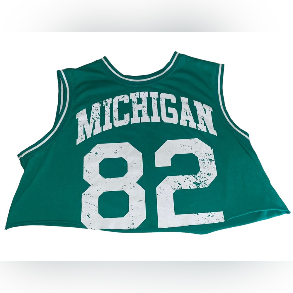 Wild Fable Green Lightweight Tomboy Sleeveless cropped athletic tee - Size Small
